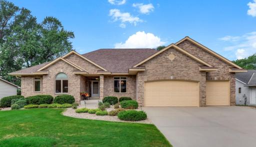 Welcome to 3205 Woodbridge Street in Shoreview!