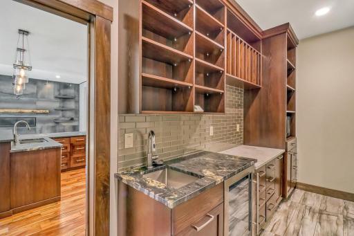 405 20th Avenue E, West Fargo, ND 58078