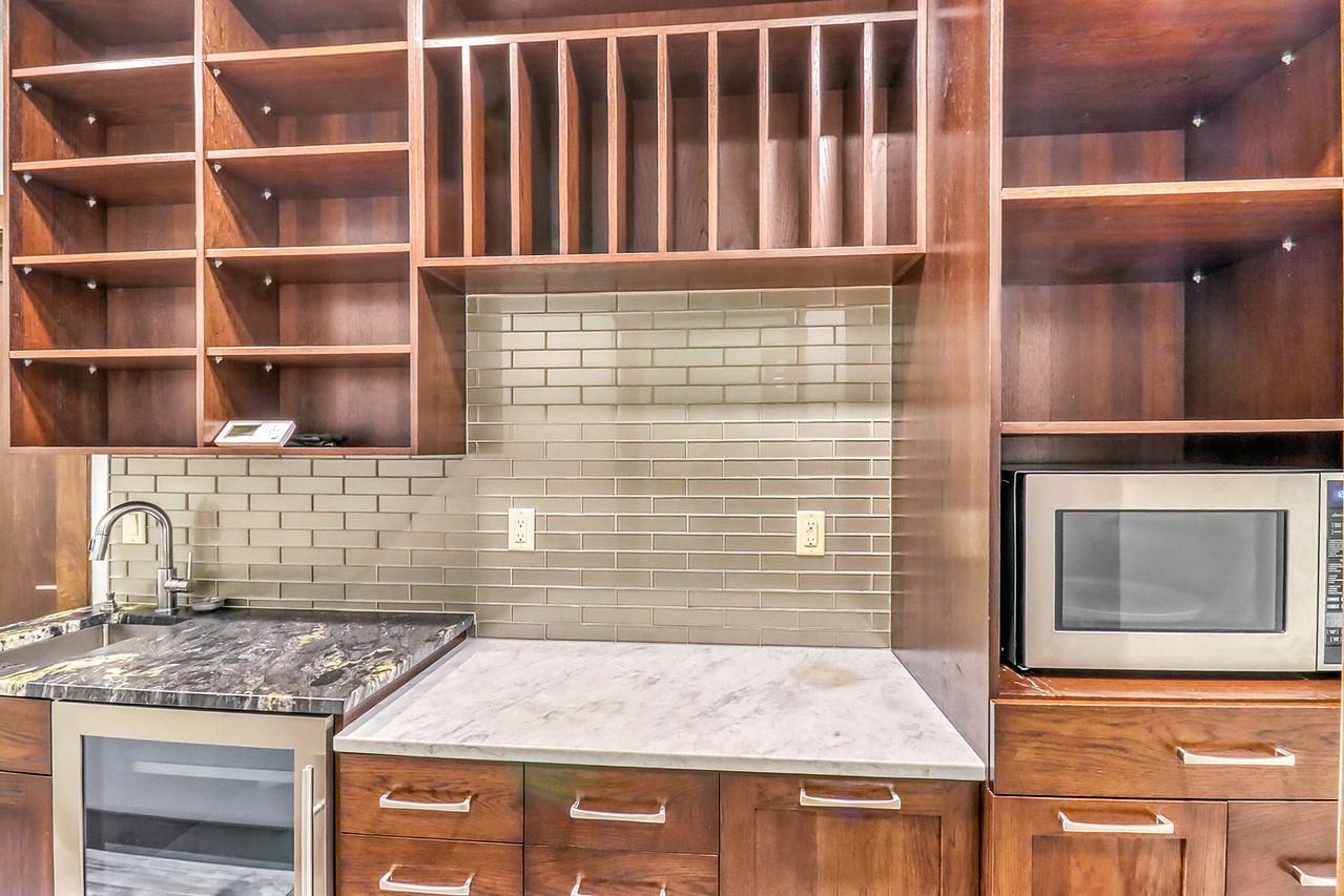 Kitchen Butler's Pantry