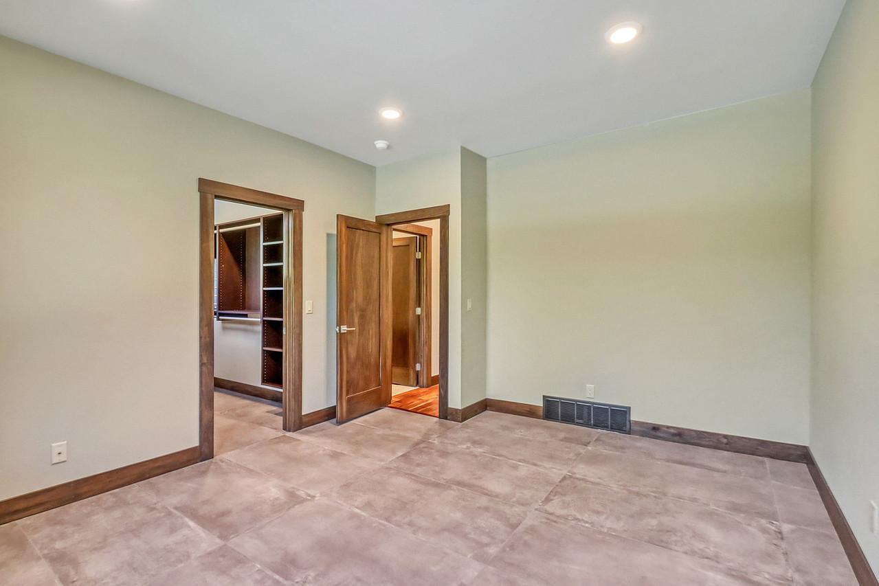 Upstairs Bedroom2.1