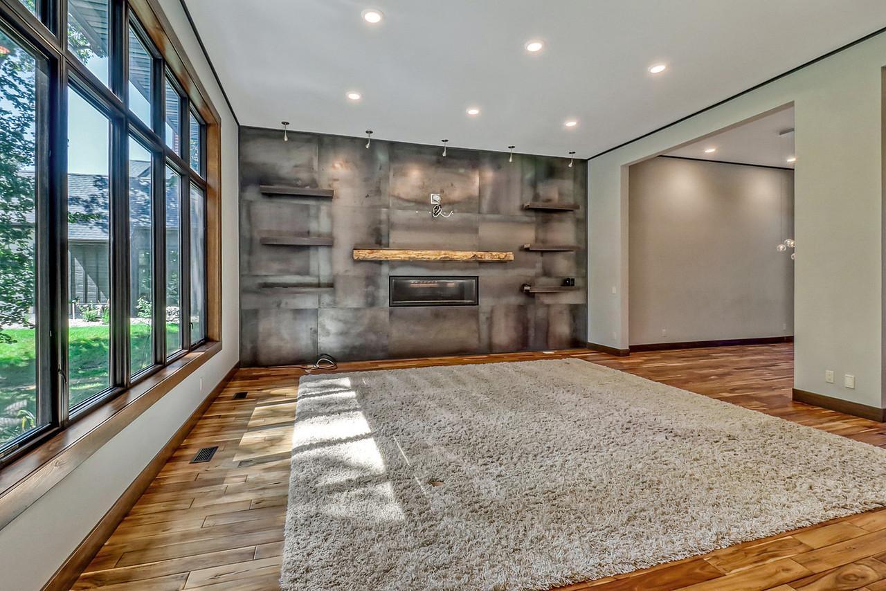 Living Room w/ gas fireplace
