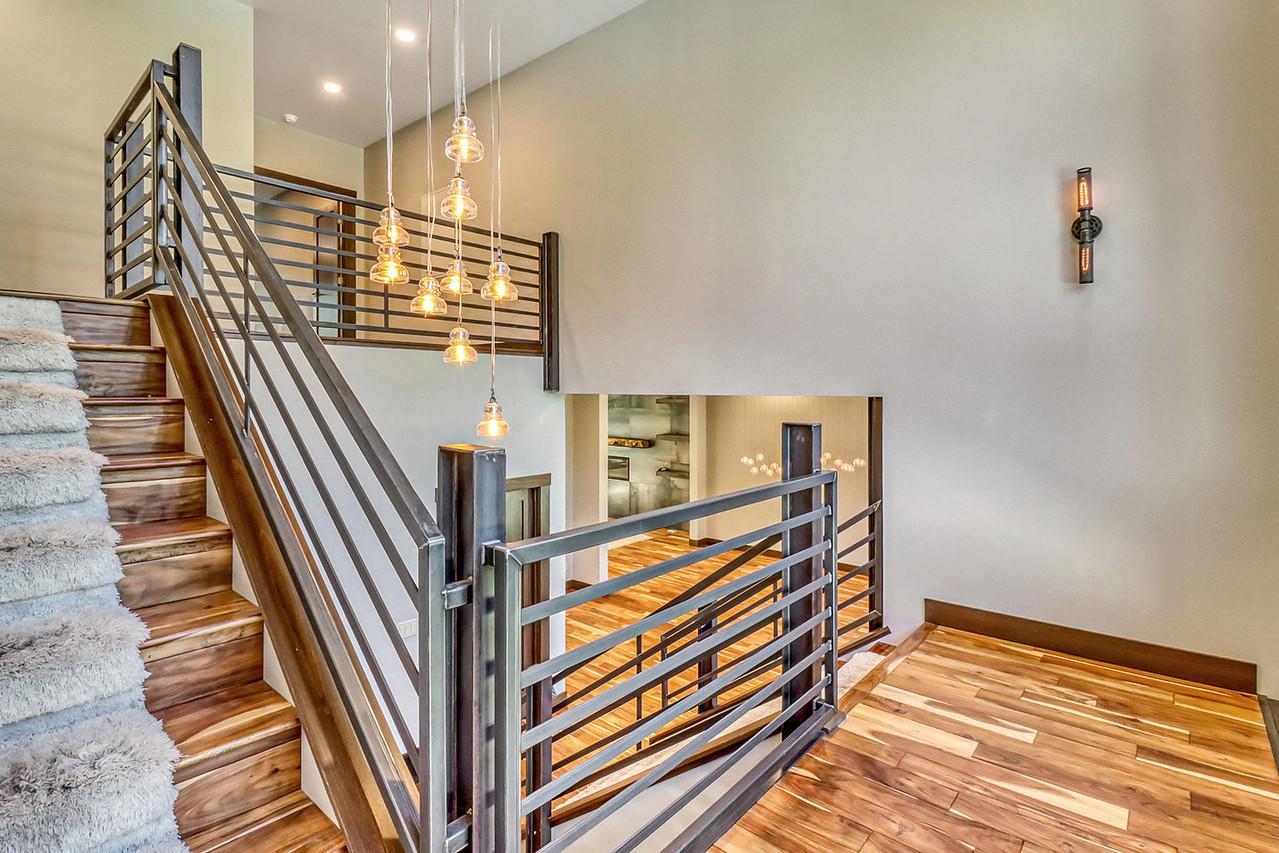 Stairway platform view