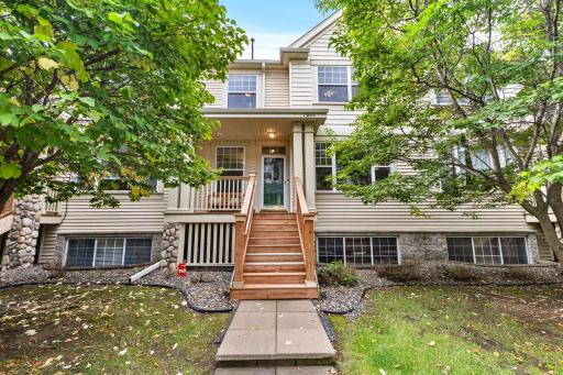 13892 52nd Avenue N, Plymouth, MN 55446