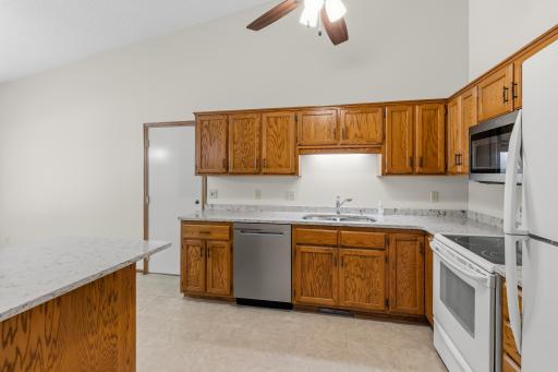 2558 Sumac Circle, White Bear Lake, MN 55110