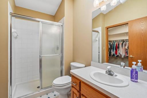 34-web-or-mls-Windsor Ln N-S0408-034.jpg