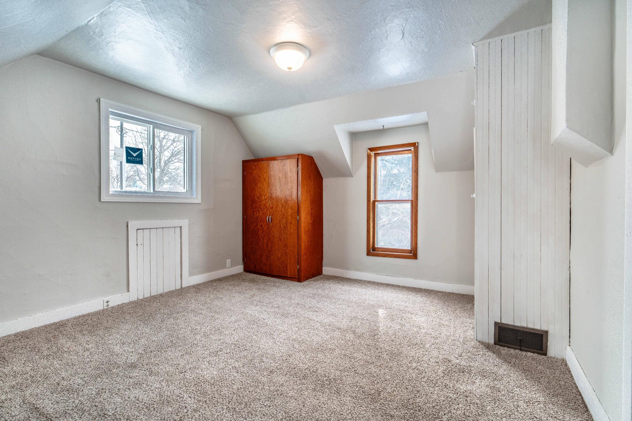 2nd Bedroom