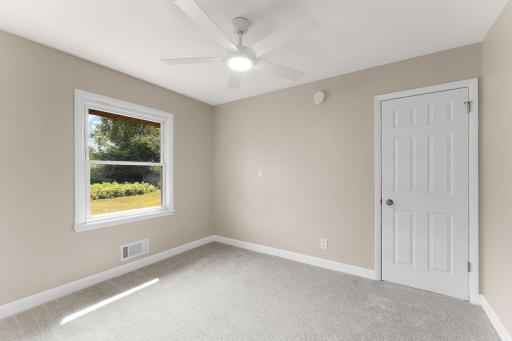 5906 Dupont Avenue N, Brooklyn Center, MN 55430