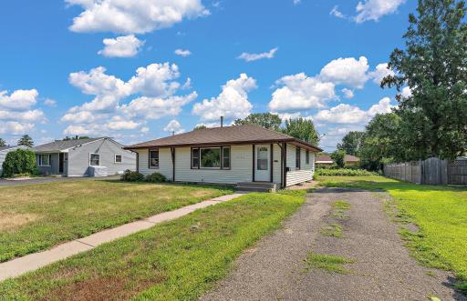 5906 Dupont Avenue N, Brooklyn Center, MN 55430