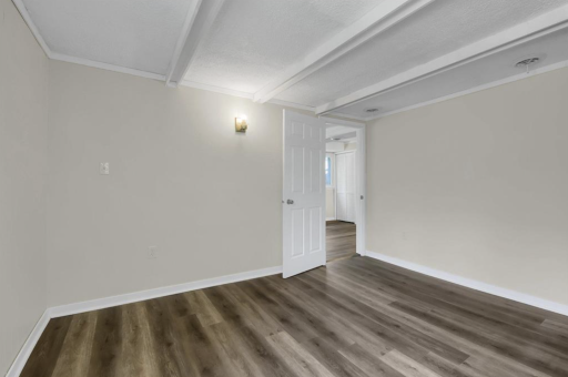 Back unit upstairs bedroom