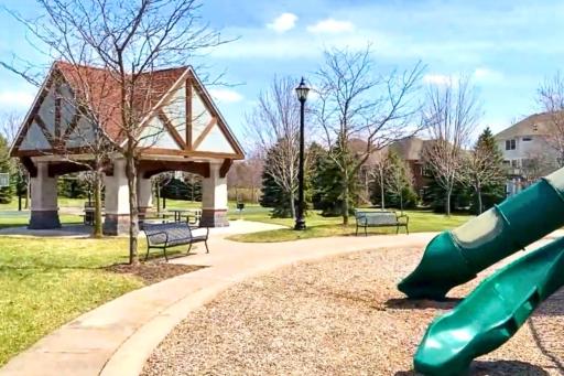 11030 Sweetwater Path, Woodbury, MN 55129
