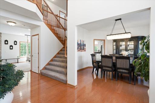 Now let's go check out the formal dining space, to the right of the front door.