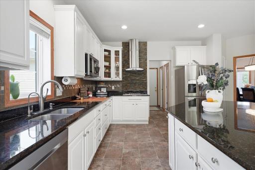 So much space to move around for those who allow other people in the kitchen when they're cooking. :)