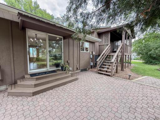904 Birch Ave W Hector