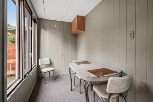 Charming 3-season porch w/ backyard access + pull-down attic storage