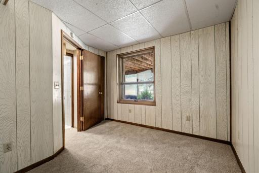 Finished walkout Lower Level offers exceptional flexibility with a large Family Room, additional Bedrood + ¾ Bath