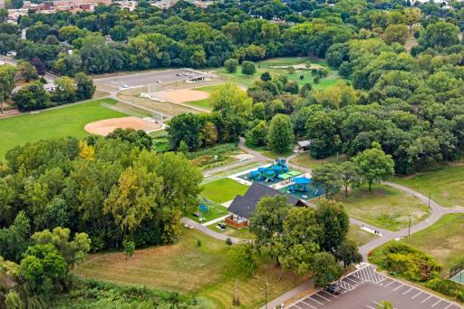 Located minutes from Hansen Park w/ tennis courts, ballfields, playground, lighted trails + 12-hole disc golf course.