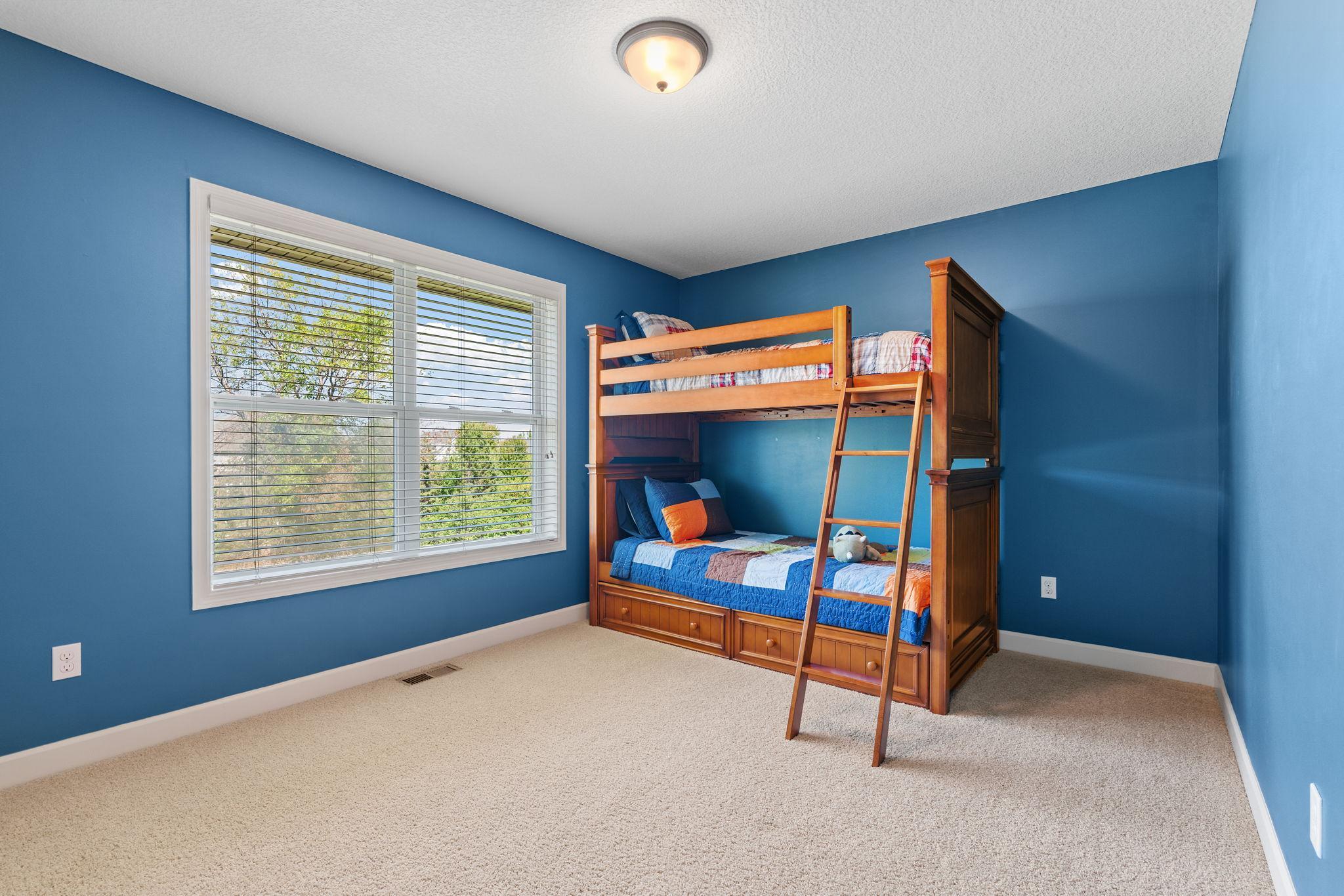 Upper Level w/ 4 bedrooms—all w/ walk-in closets