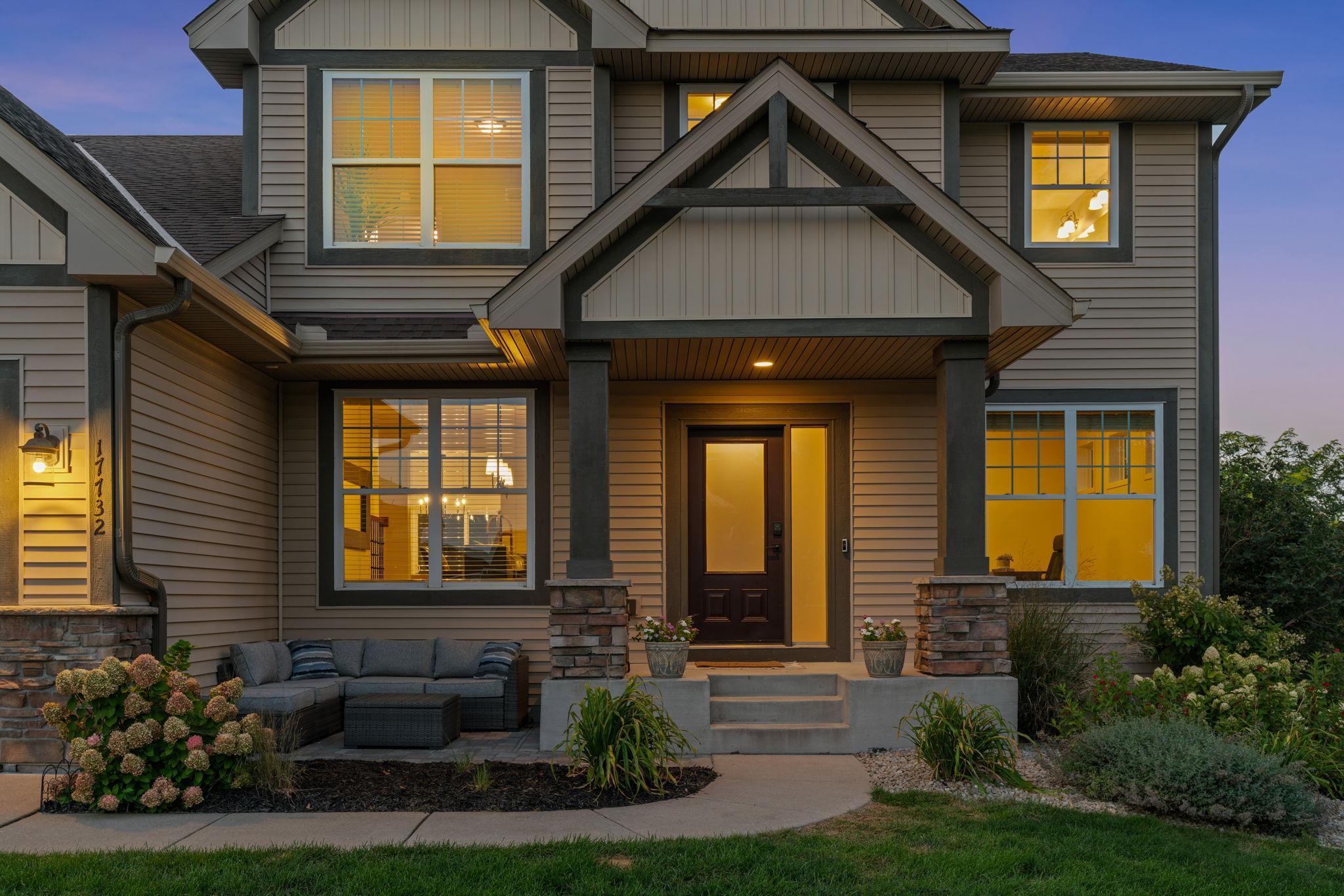 21-web-or-mls-Twilight-4.jpg