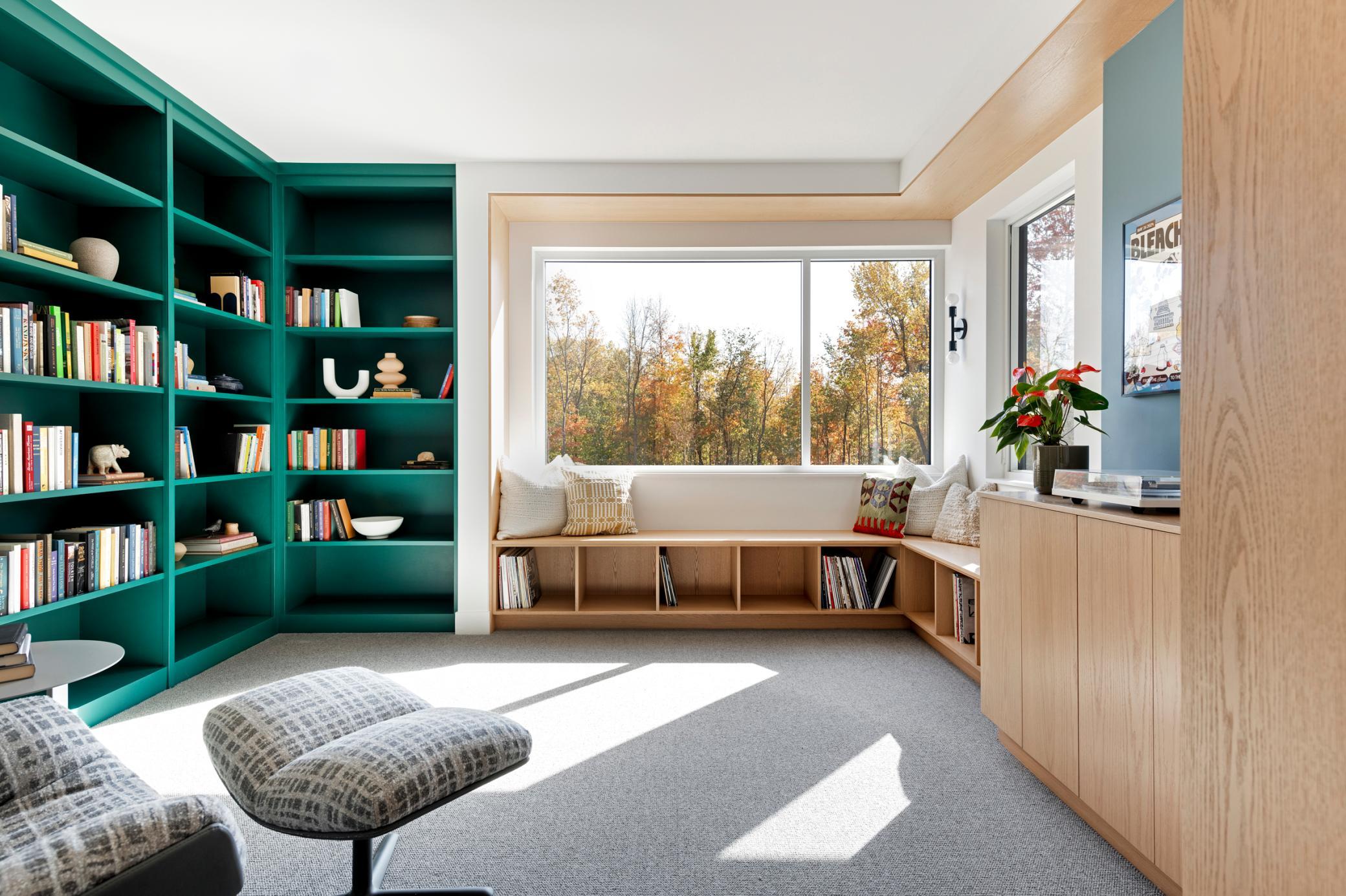 709 Peninsula Point Rd_3.jpg