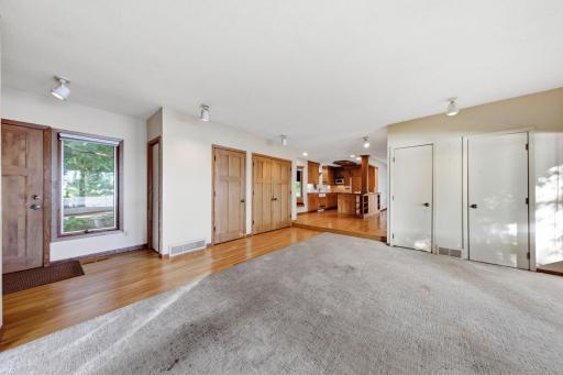 5525 Timber Lane, Excelsior, MN 55331