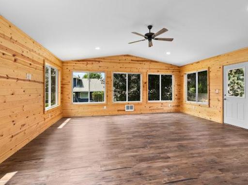 3231 Meadowbrook Court, Vadnais Heights, MN 55127