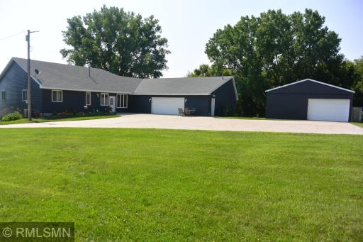 18759 CSAH 14, Darwin, MN 55324