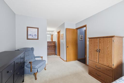 3632 Gershwin Lane N, Oakdale, MN 55128