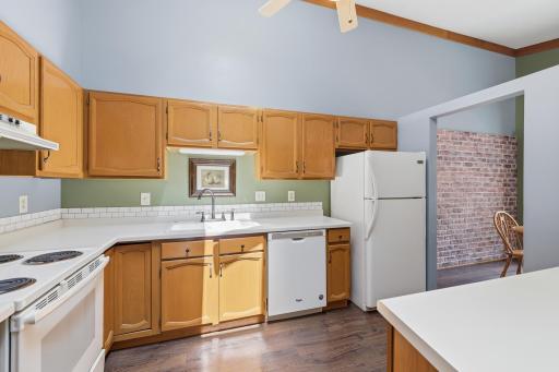 3632 Gershwin Lane N, Oakdale, MN 55128