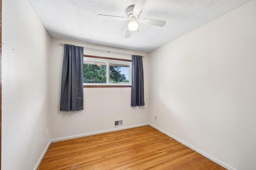 25-web-or-mls-Main Ave NE-S2807-025.jpg