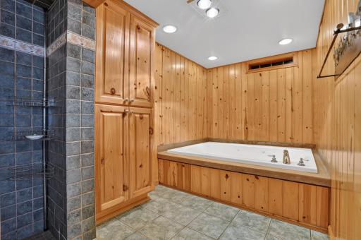 Jetted tub to relax