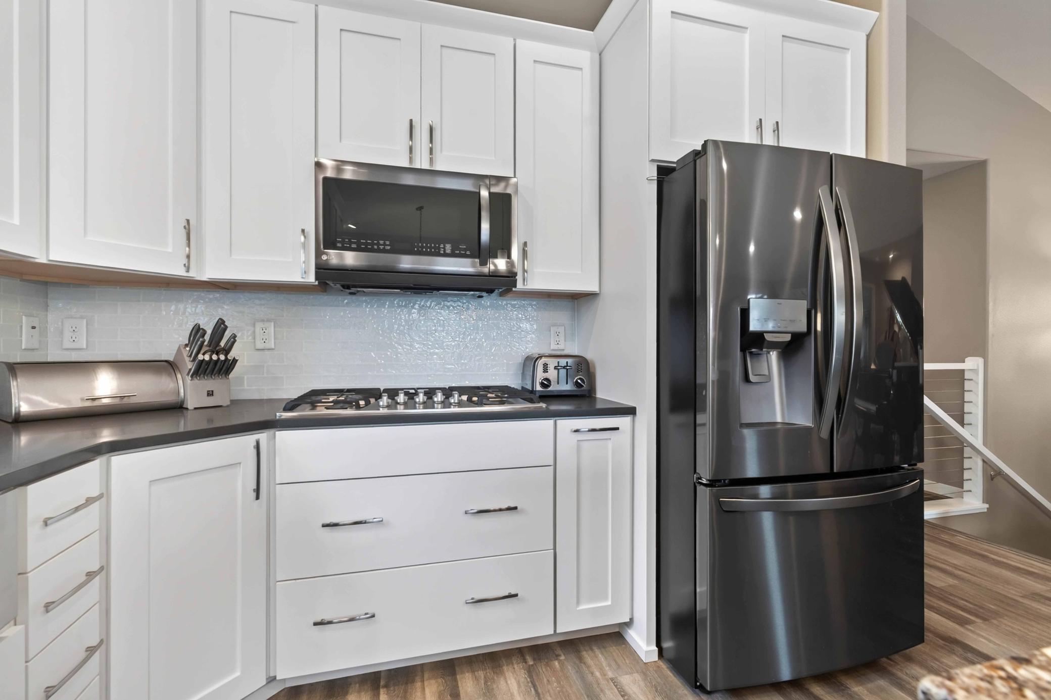 2626 6th St W WF-212.jpg