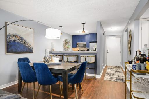 48 Groveland Terrace, B206, Minneapolis, MN 55403