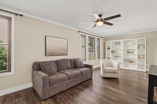 609 13th Street W, Hastings, MN 55033