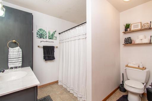6166 35th Street S, Fargo, ND 58104