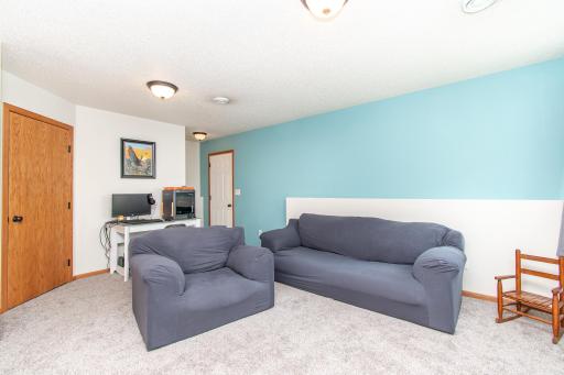 6166 35th Street S, Fargo, ND 58104