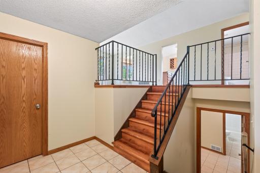 14326 Park Avenue, Burnsville, MN 55337