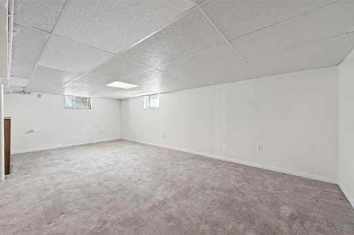 1461 7th Street W, Saint Paul, MN 55102