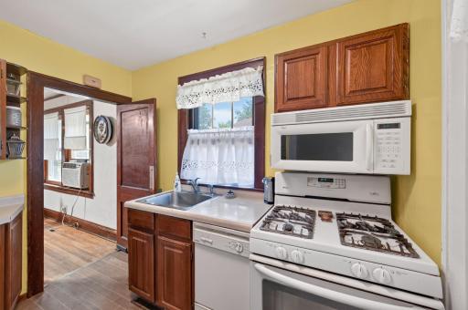 1461 7th Street W, Saint Paul, MN 55102