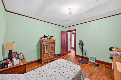 1461 7th Street W, Saint Paul, MN 55102
