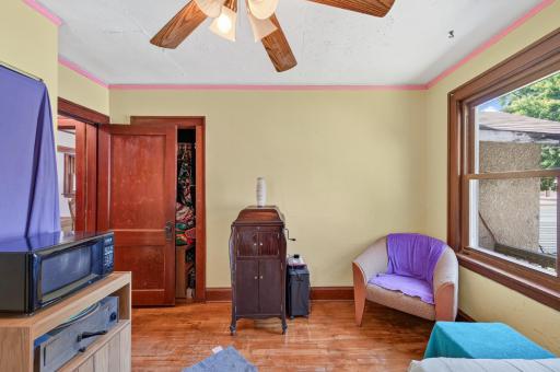 1461 7th Street W, Saint Paul, MN 55102