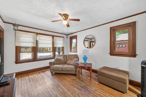 1461 7th Street W, Saint Paul, MN 55102
