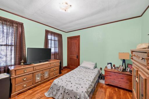 1461 7th Street W, Saint Paul, MN 55102