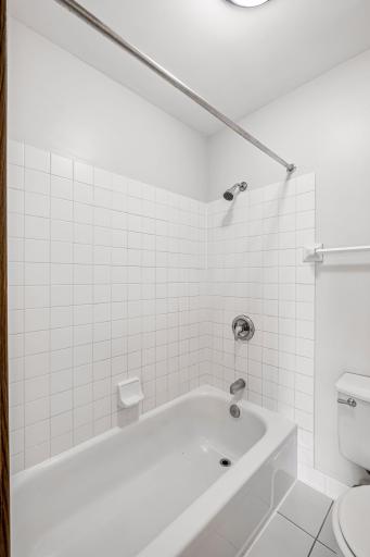 4009 Heritage Hills Drive, 207, Bloomington, MN 55437