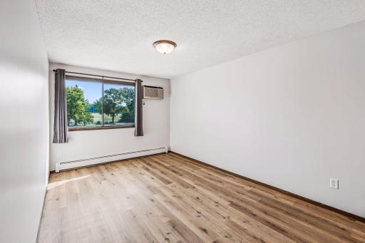 4009 Heritage Hills Drive, 207, Bloomington, MN 55437