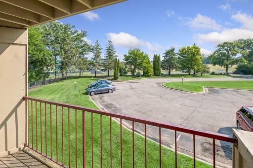 4009 Heritage Hills Drive, 207, Bloomington, MN 55437