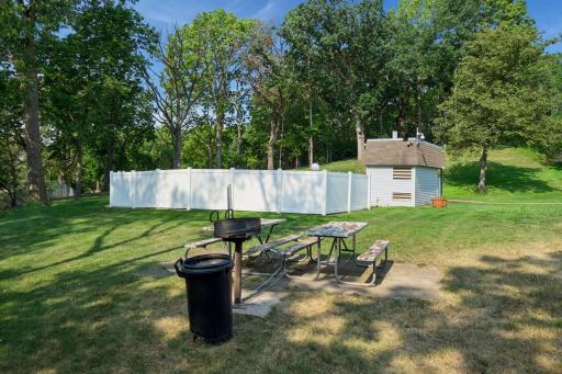 4009 Heritage Hills Drive, 207, Bloomington, MN 55437