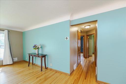 27-Hallway.jpg