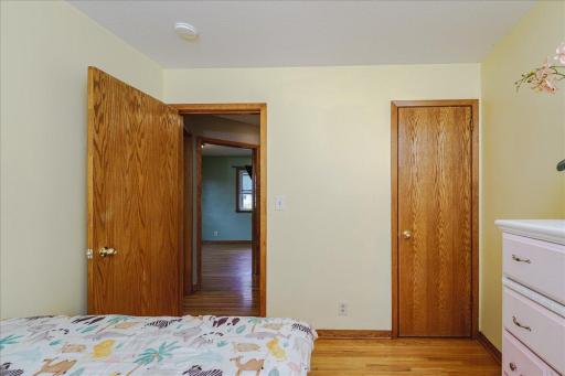 31-Bedroom 1.jpg