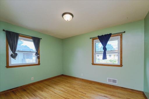 34-Bedroom 3.jpg