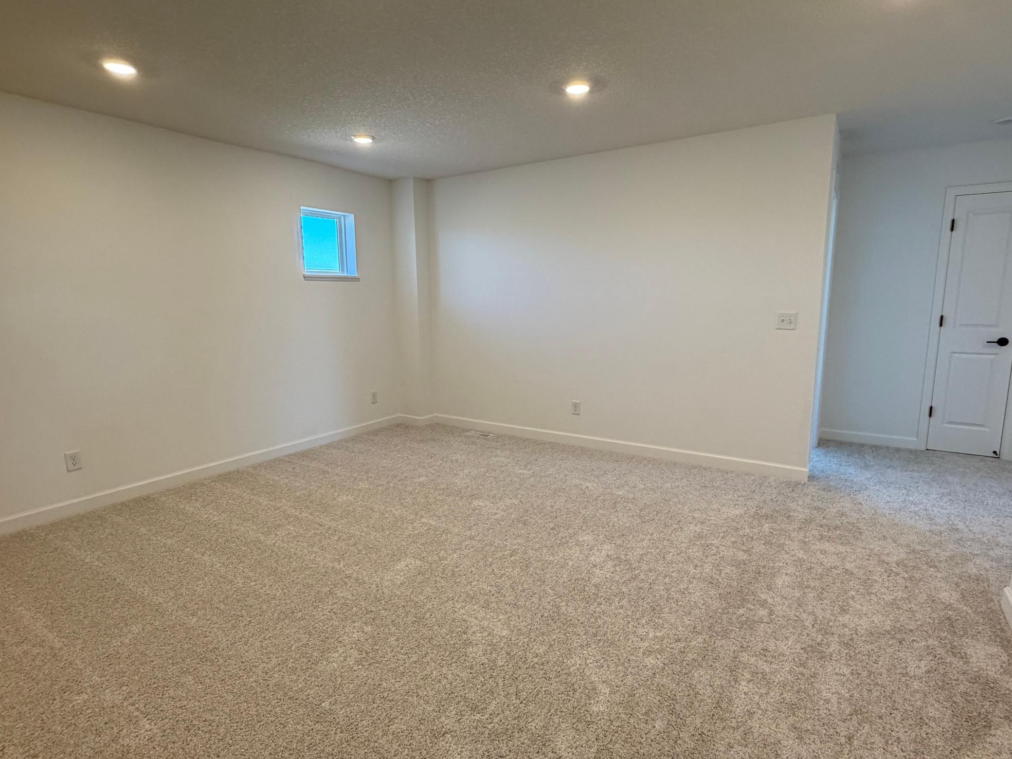 (Photo is of the actual home.)